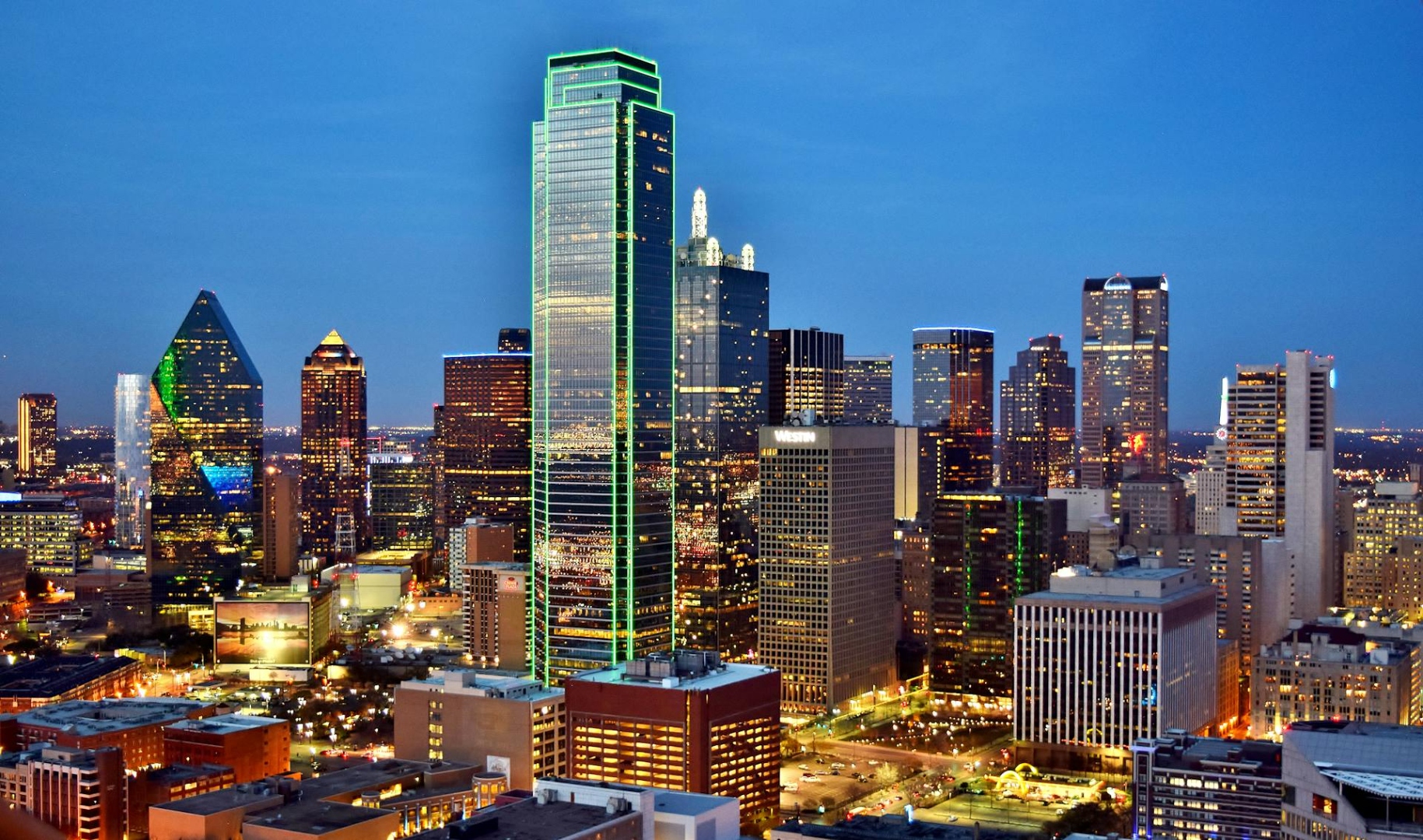 Dallas skyline